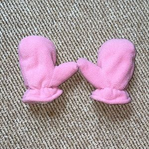 Infant/Toddler pink winter mittens size 12 months